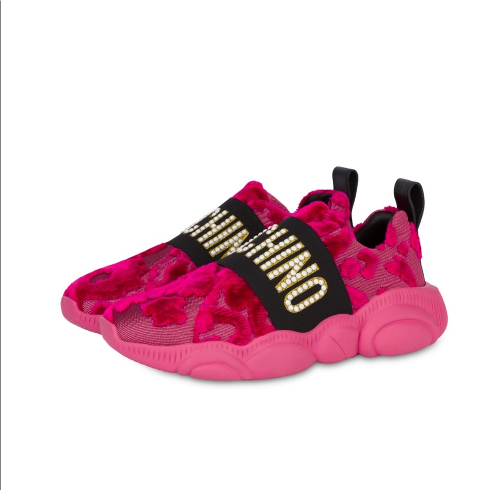 Moschino sneakers NWT